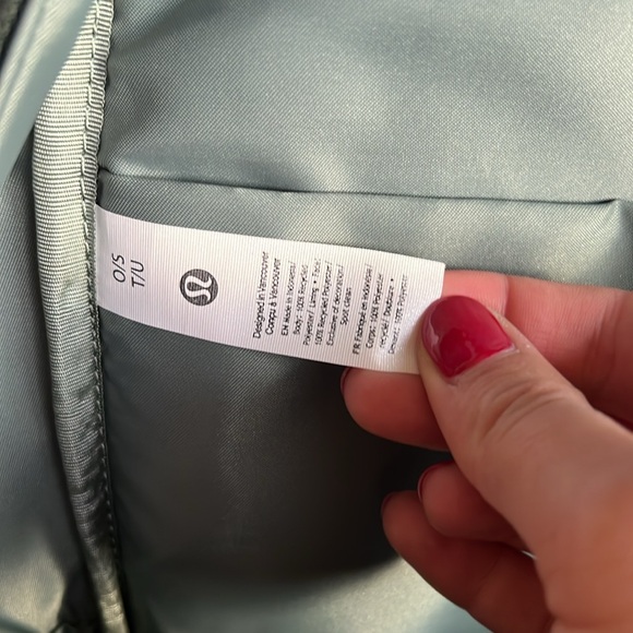 Lulu backpack 22lt - Picture 4 of 5